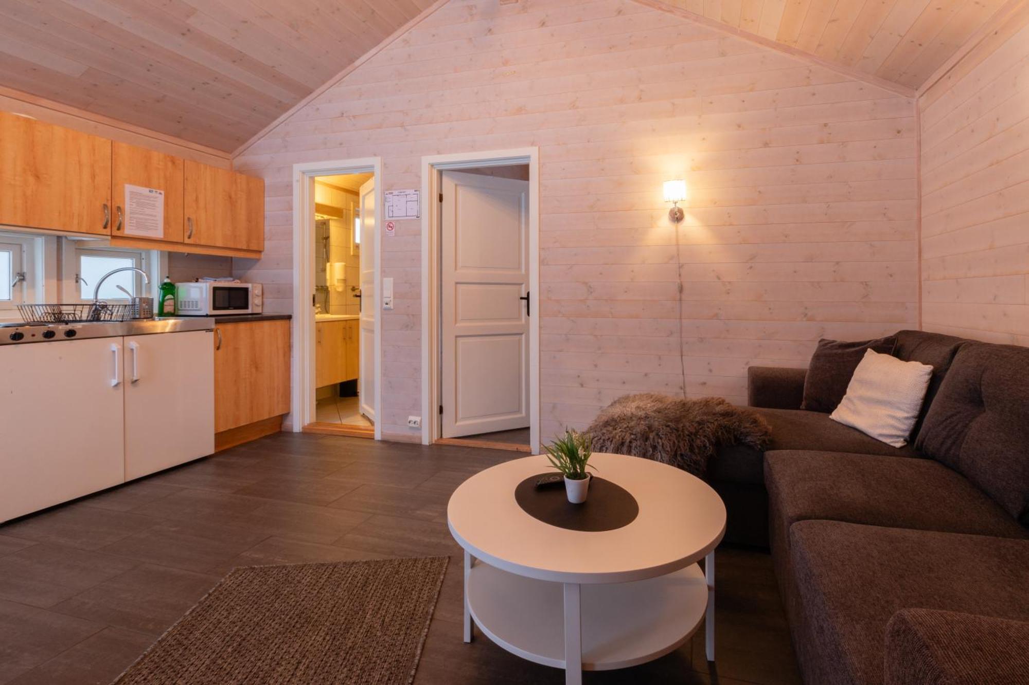 Tromso Lodge & Camping Екстериор снимка