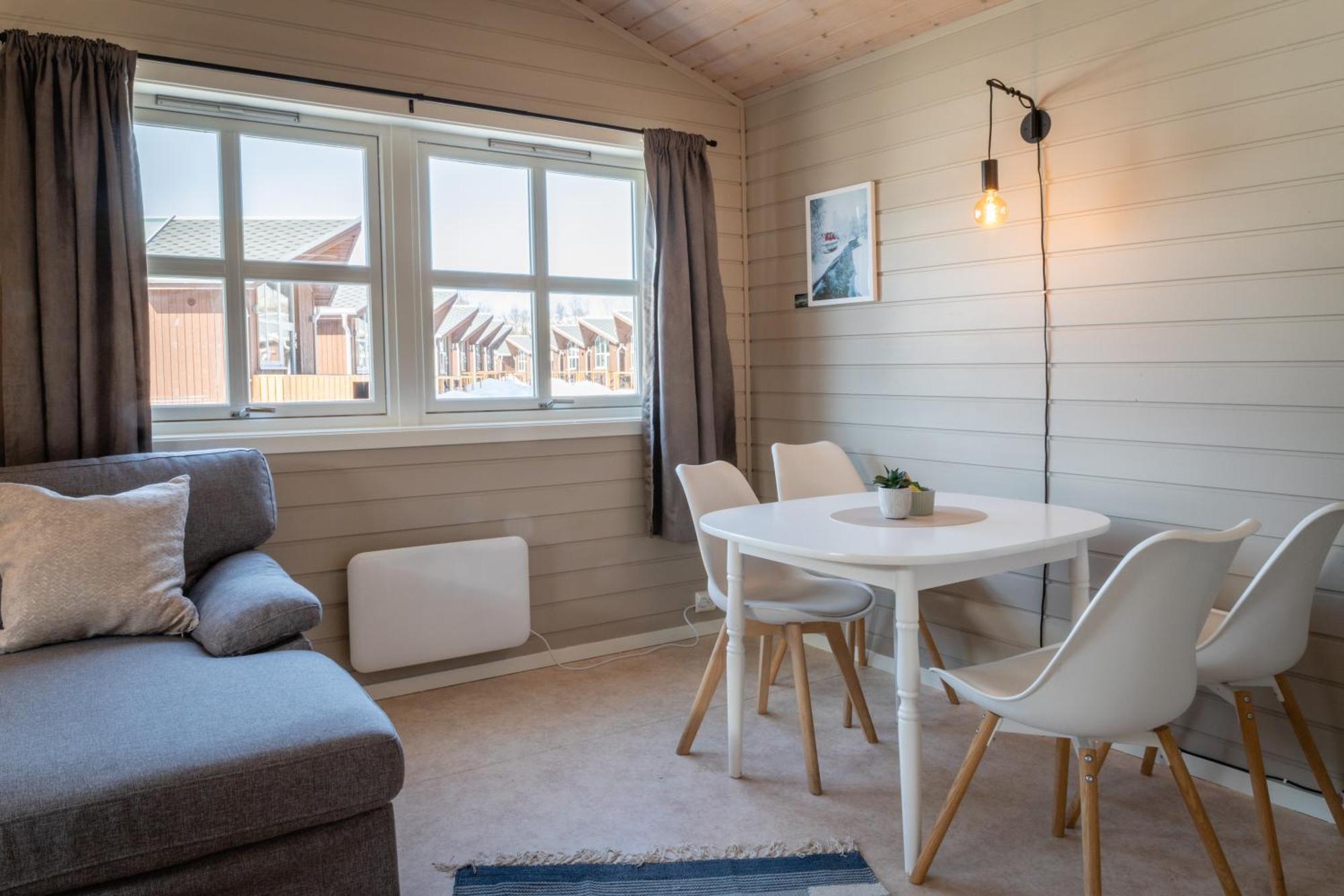 Tromso Lodge & Camping Екстериор снимка